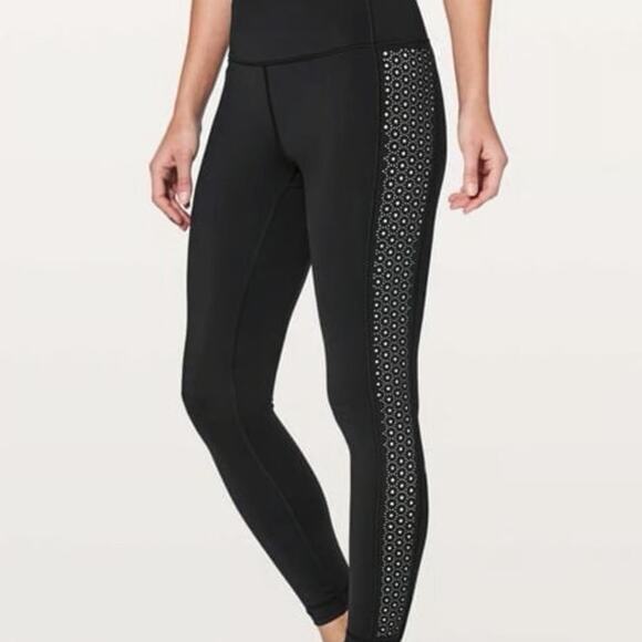 Lululemon Colour Me Quick 7/8 Tight - Picture 1 of 8